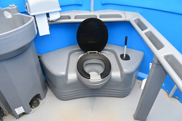 Best Luxury portable toilet rental  in West Union, IA
